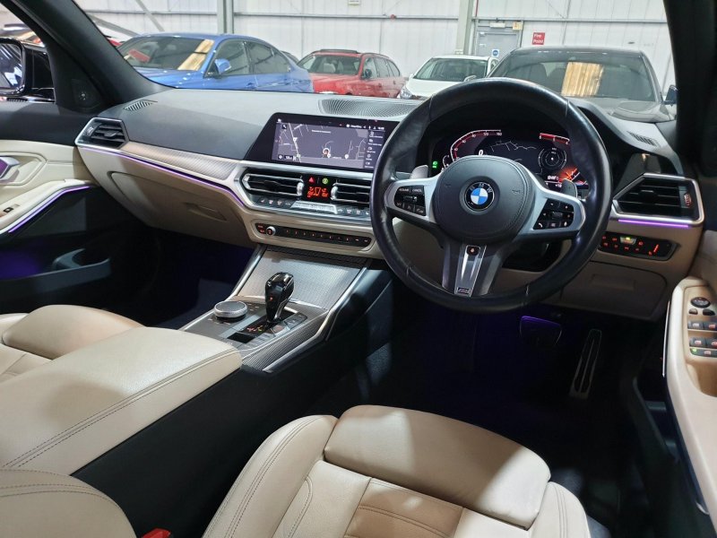 BMW 3 SERIES