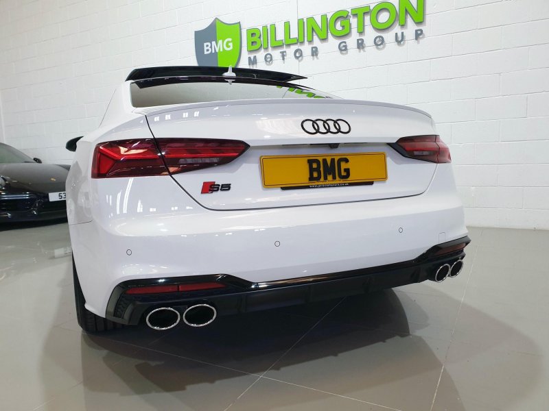 AUDI S5
