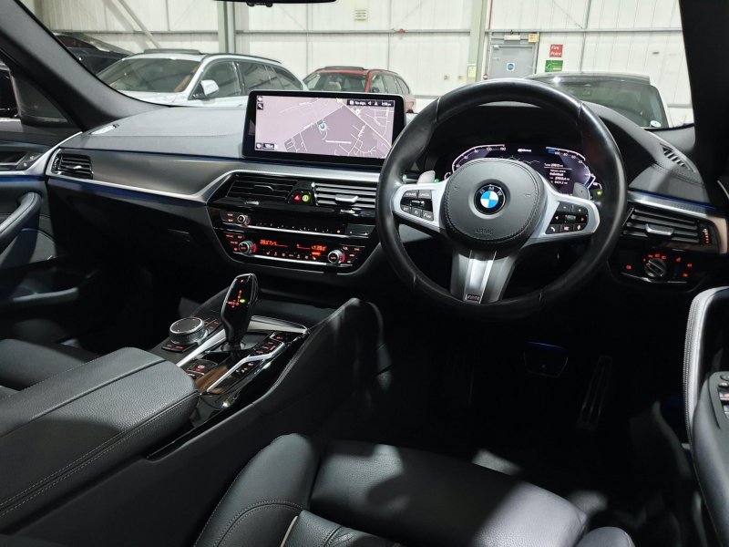 BMW 5 SERIES