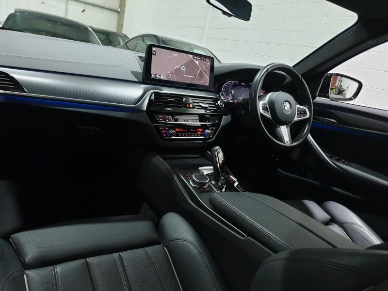 BMW 5 SERIES