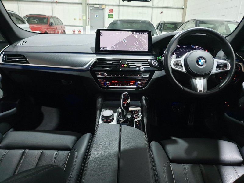 BMW 5 SERIES