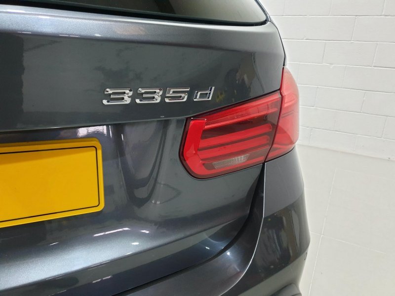 BMW 3 SERIES