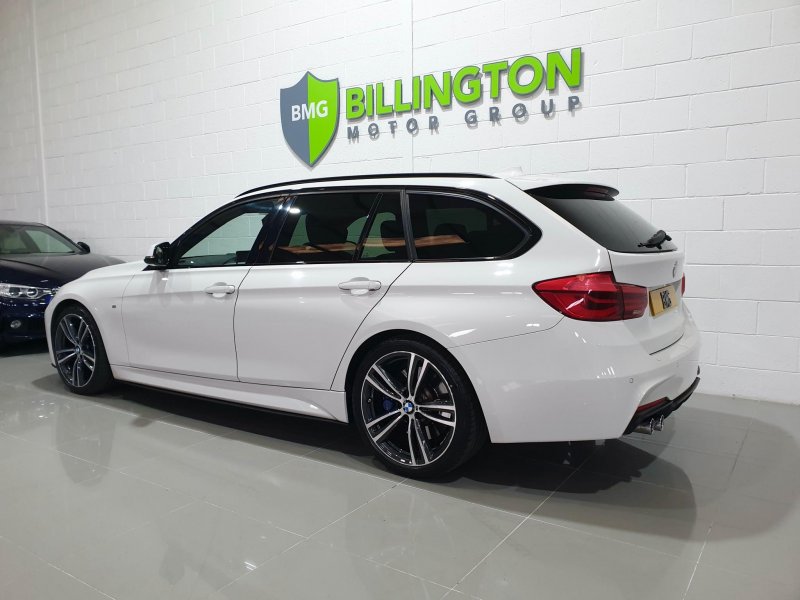 BMW 3 SERIES