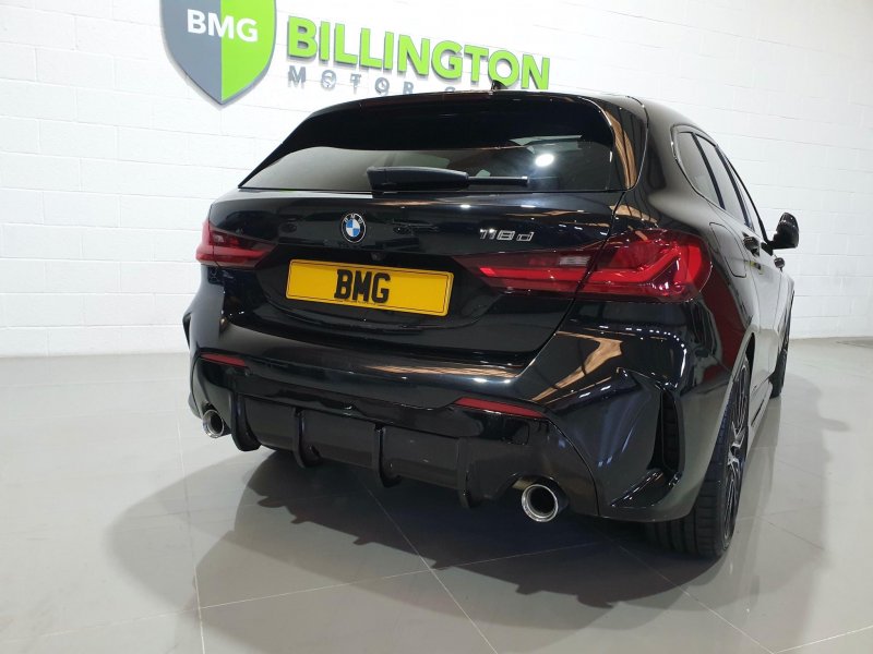 BMW 1 SERIES