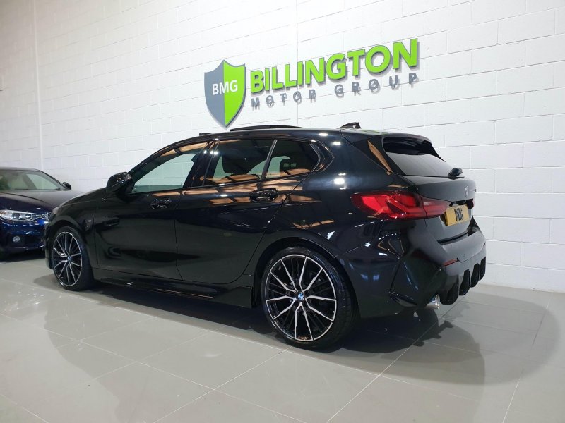 BMW 1 SERIES