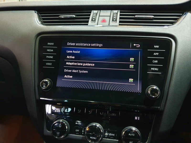 SKODA OCTAVIA