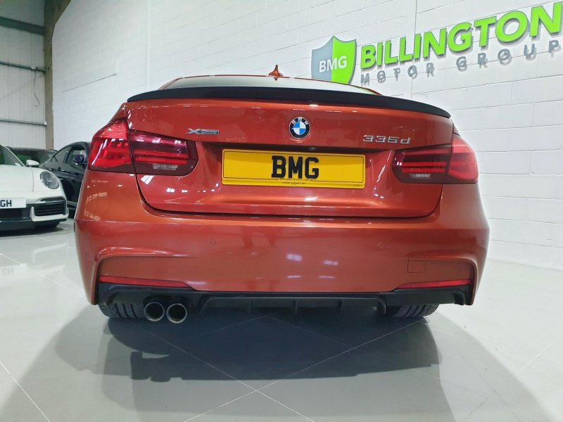 BMW 3 SERIES