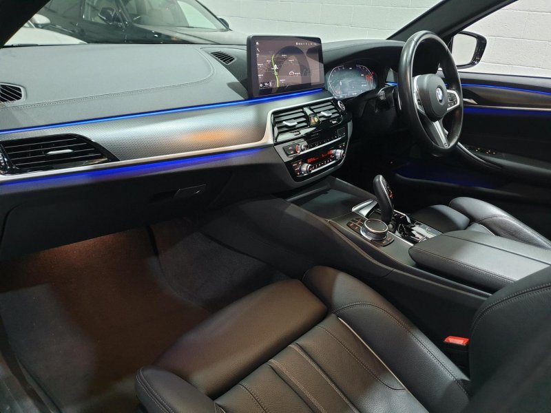 BMW 5 SERIES