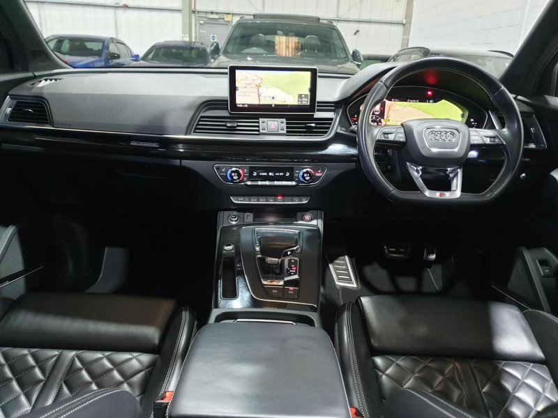 AUDI SQ5