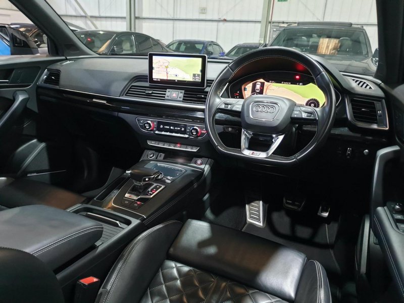 AUDI SQ5