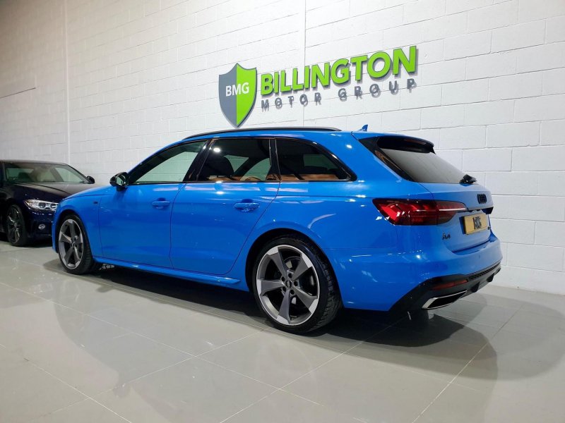 AUDI A4 AVANT