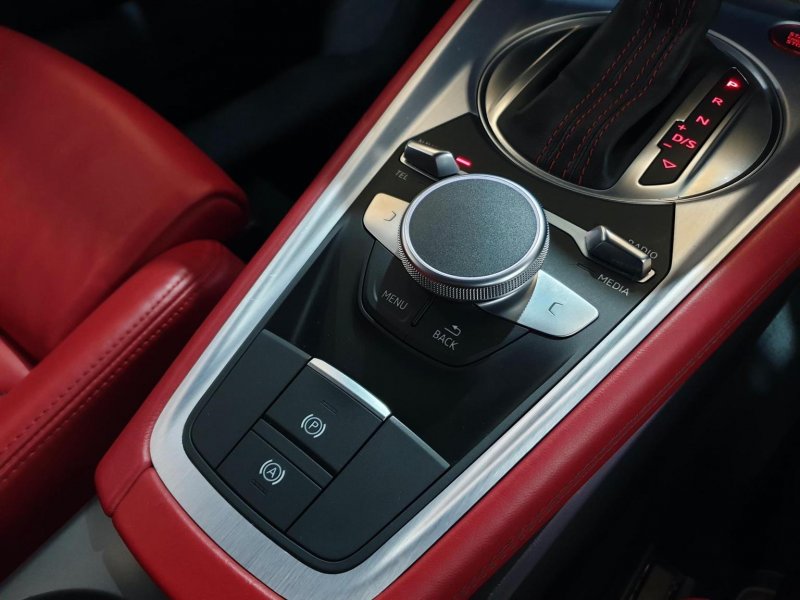 AUDI TTS