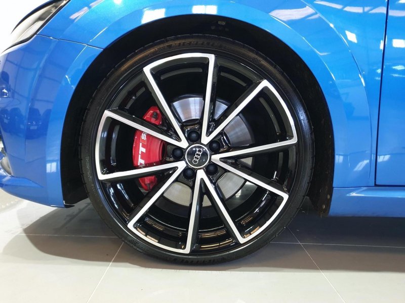 AUDI TTS