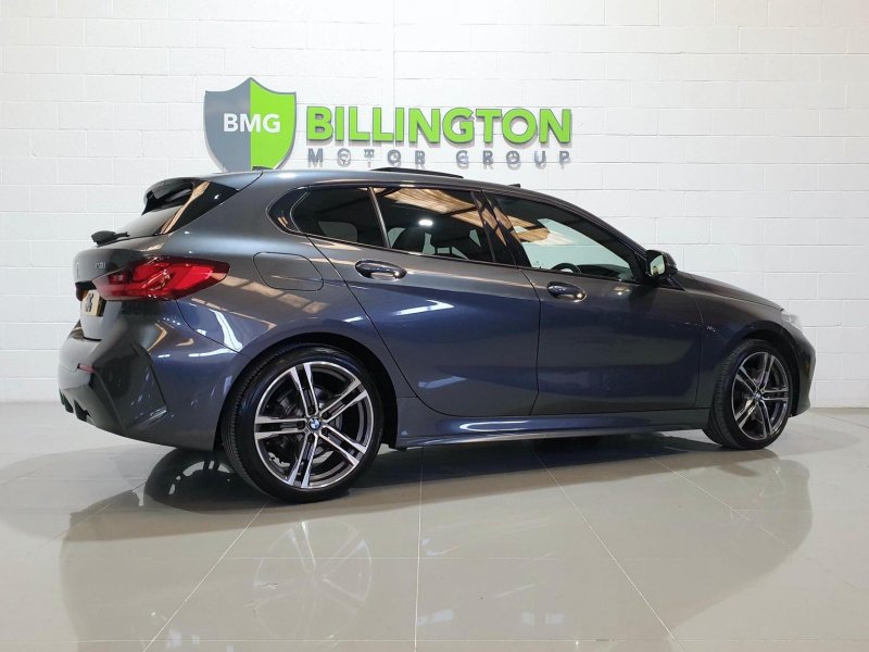 BMW 1 SERIES