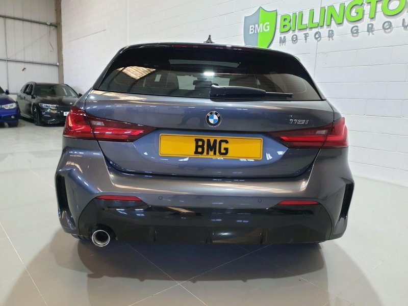 BMW 1 SERIES