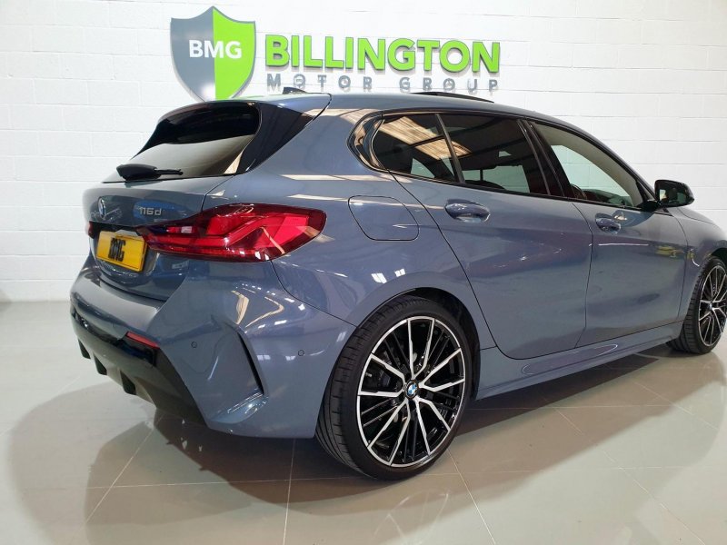 BMW 1 SERIES