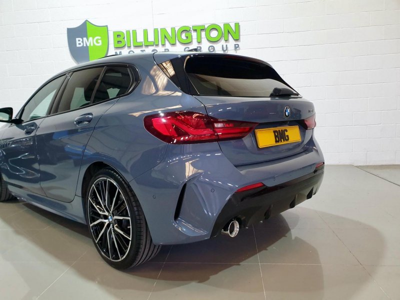 BMW 1 SERIES