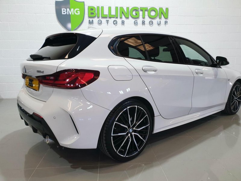 BMW 1 SERIES
